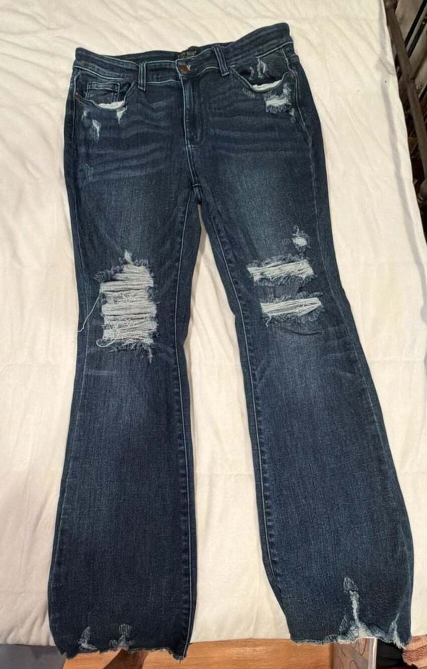 Judy Blue Slim Bootcut Jeans Size 15/32 Distressed Denim